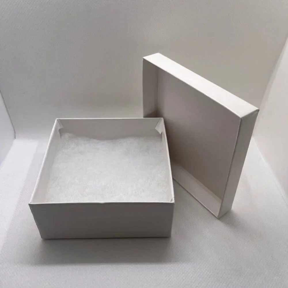 Macy’s 4”x 4” Jewelry Gift Box & Pouch 2 PCS. Set